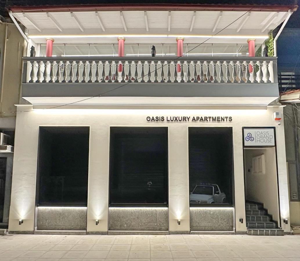 Oasis Luxury Apartments Eretria  Eksteriør billede