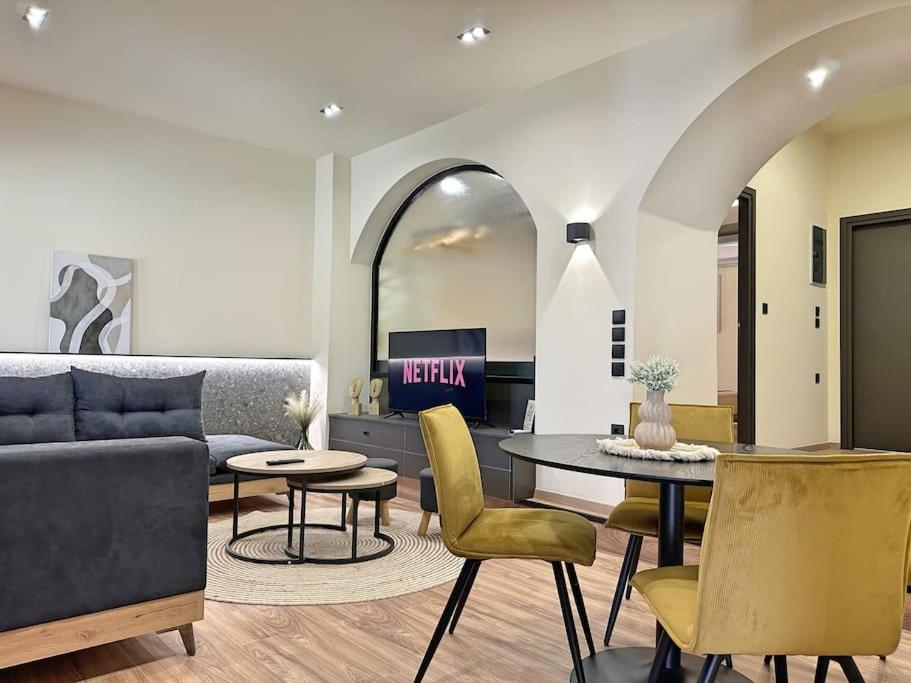 Oasis Luxury Apartments Eretria  Eksteriør billede