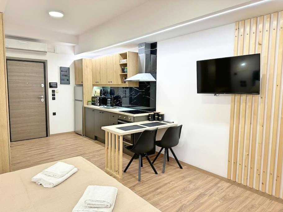 Oasis Luxury Apartments Eretria  Eksteriør billede