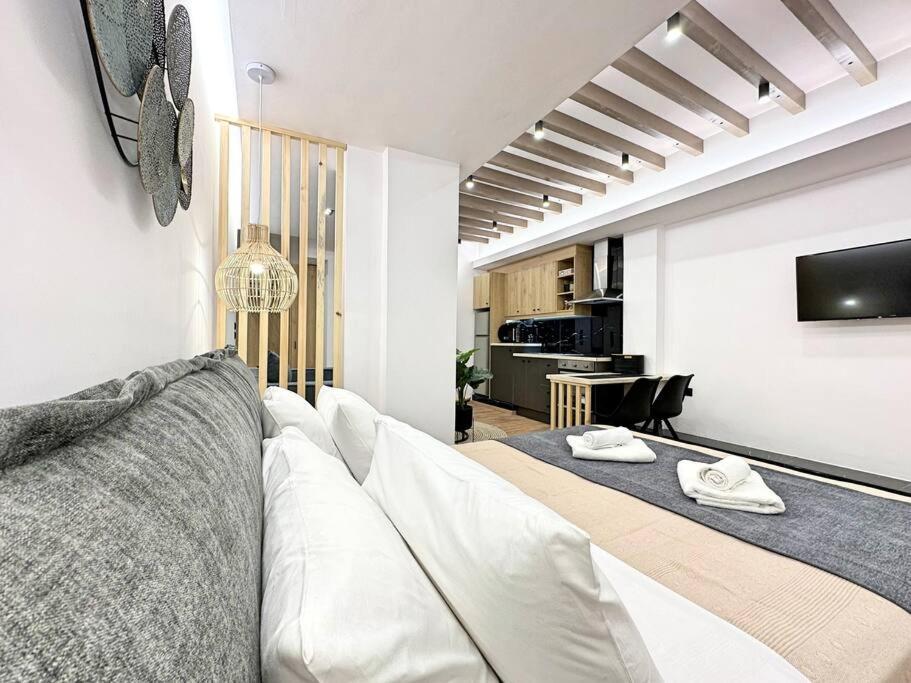Oasis Luxury Apartments Eretria  Eksteriør billede